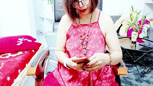Chat XXX en directo de Miu-Le