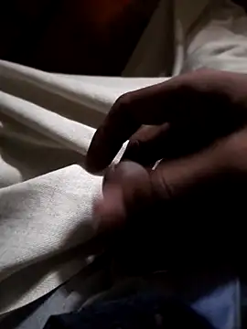 Pertunjukan Kamera Web M_Suppuni