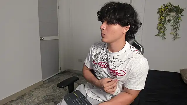 latin_beast4: онлайн-секс-чат