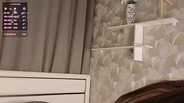 DaynaMacha live XXX chat