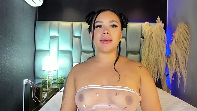 MarianaGarciaa__'s Live XXX Chat