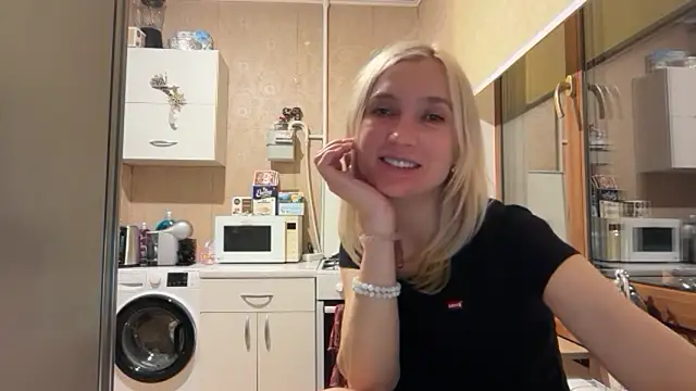 Онлайн чат XXX AngelJeni