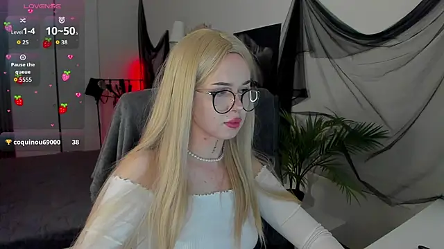 RisoSweet élő XXX-chatje