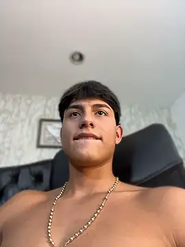 Lander_Cruz – Naživo XXX chat