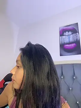 NIKA530's Live XXX Chat