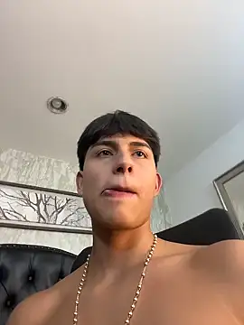 Chat +18 de Lander_Cruz ao vivo