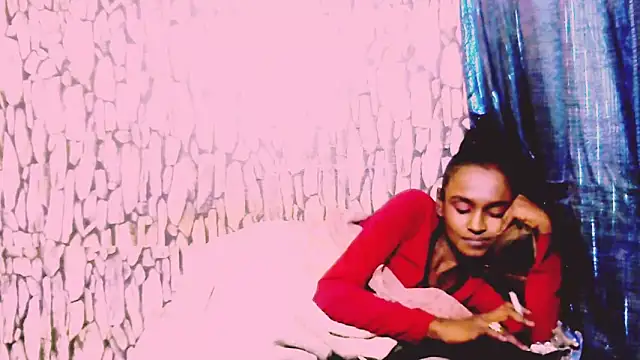 SassyXindian Adlı Modelin Canlı XXX Sohbeti