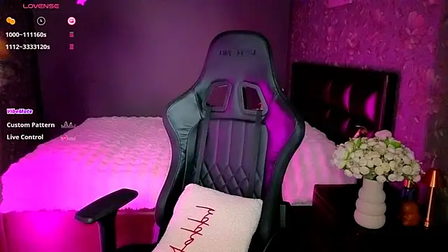Ayla__Demir élő XXX-chatje