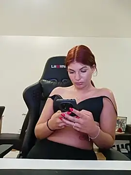 XXX chat uživo modela MeCherryy