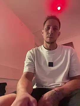 Chat +18 de TitanNoir ao vivo