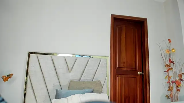 XXX chat uživo modela AndraCyruss