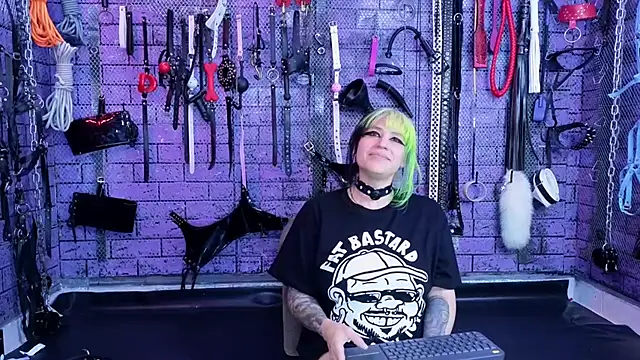 PANDORANEZZ 即時 XXX 聊天