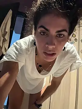 צ'אט XXX בשידור חי של bruxinha01
