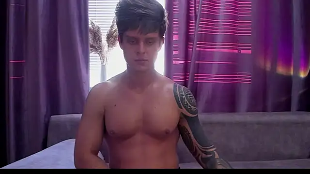 MarcoErra Live XXX-chat