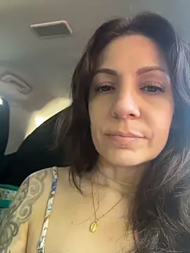 BeautifulMesss' Live XXX Chat