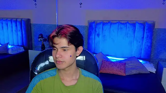 Derek_SinnのライブXXXチャット