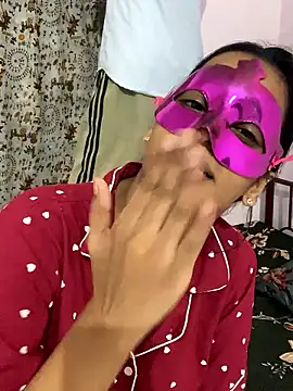 Priyanka011 웹캠 쇼