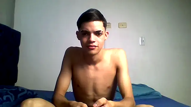 Latinos_2001 Live XXX-chat