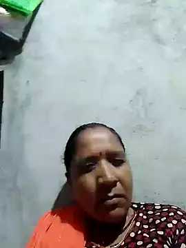 Loomaraj's Live XXX Chat