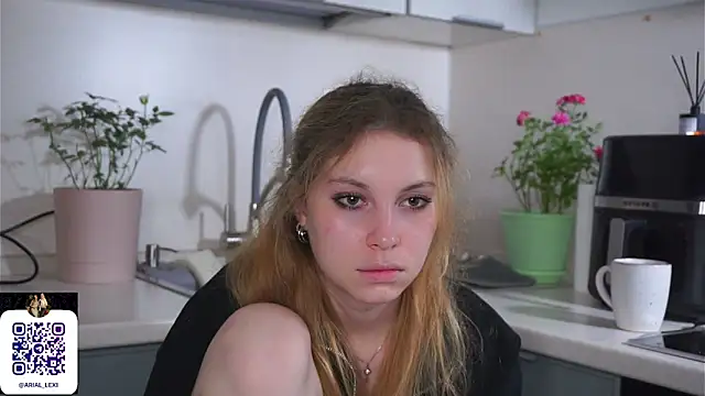 Sairallyn's Live XXX Chat
