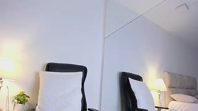 Chriss_Diamond Live XXX-Chat