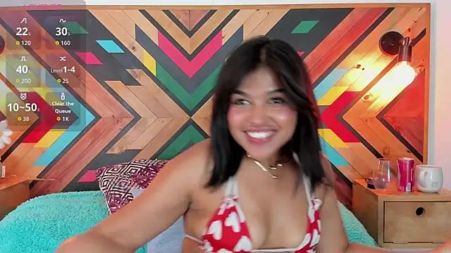 NaiirobiSwan Chat XXX live