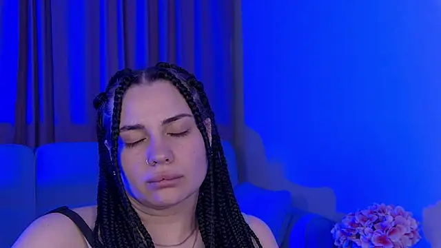 แชท XXX สดของ AdrianaToress