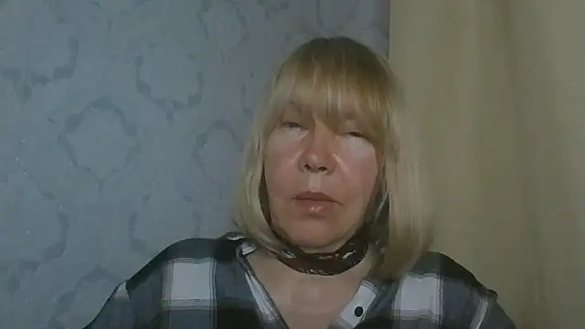 OlgaShine's Live XXX Chat