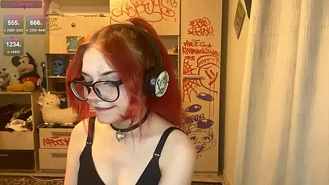 แชท XXX สดของ RedHeadCat