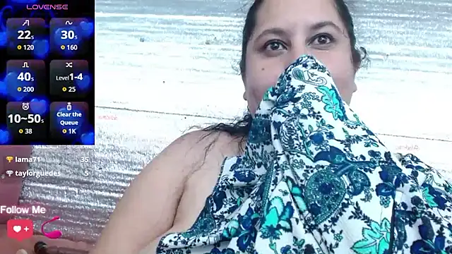 Chat XXX ao vivo de EMILY-NESSA