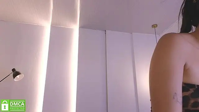 hot_little_bunny's Live XXX Chat