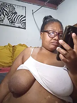 YELLOW_BONE Live XXX-Chat