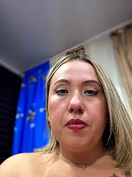 VIOLETA-25_ – Naživo XXX chat
