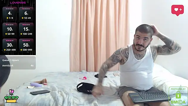 SWEET_DESIRES_ Chat XXX live