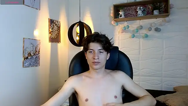 Živý XXX chat Marcoviolet