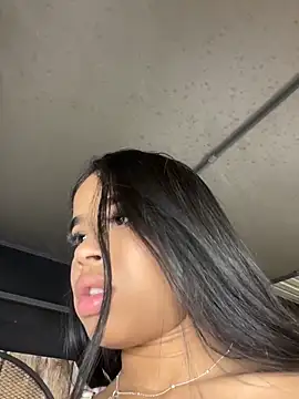 EmmaExoticaXXX's Live XXX Chat