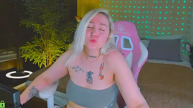 Chatroom XXX en direct de Debbie_Taylor