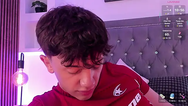 Chat XXX ao vivo de Tomy_Rox