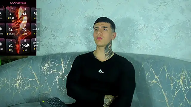 SalvatoreDmore Chat XXX in diretta