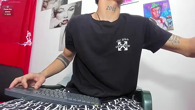 big_hot_boy_ 即時 XXX 聊天