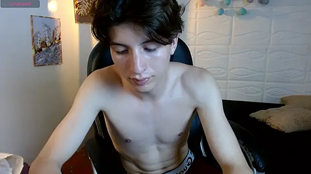Marcoviolet live XXX chat