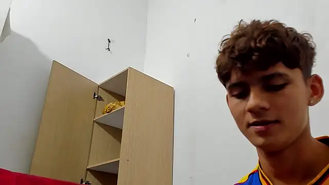 willy_sexxx18's Webcam Show
