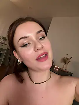 MaribelRiver's Live XXX Chat