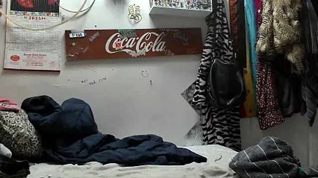 VanillaSnowcones' Live XXX Chat