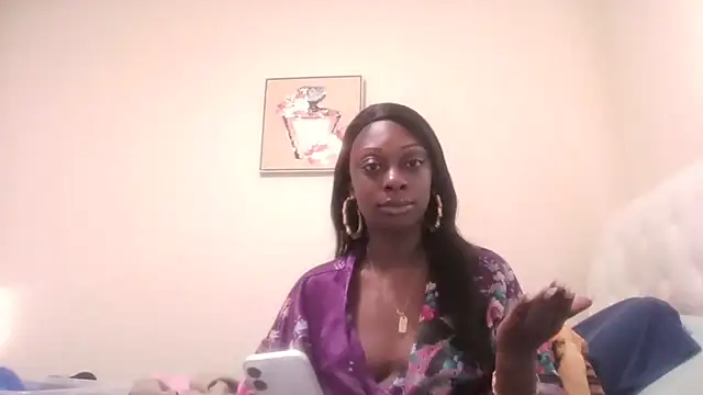 Prettylondond Chat XXX in diretta