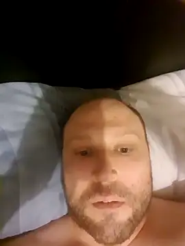 Chat +18 de ukl8989x ao vivo