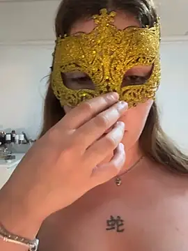 צ'אט XXX בשידור חי של ineesdelrey