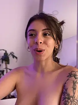 Chat XXX en directo de AmmyCollinsW