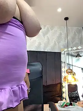 XXX chat uživo modela Sussan__