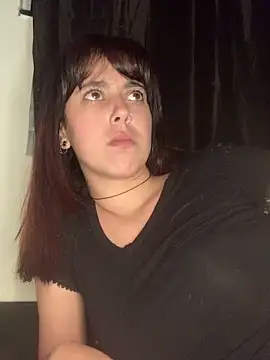 ninapellegrini17's Live XXX Chat